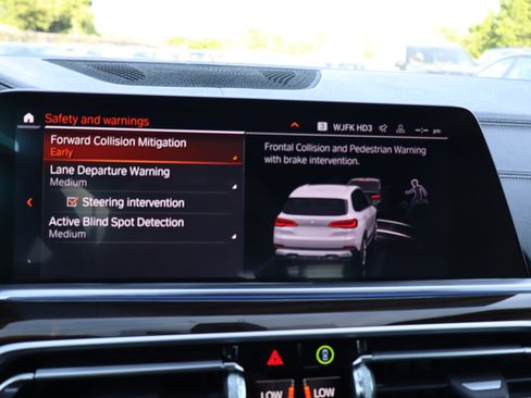 Used 2019 BMW X5 xDrive40i AWD/4WD image 30
