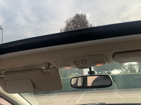 Used 2015 Subaru Impreza 2.0i Limited image 11