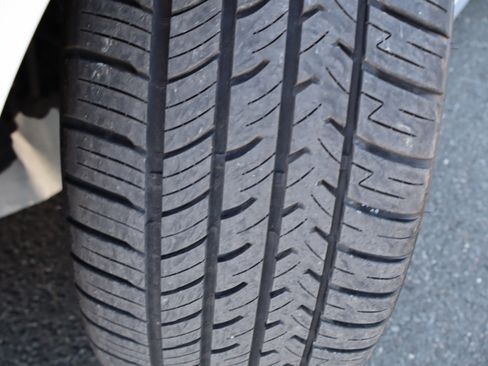 Used 2019 Volkswagen GTI SE image 36