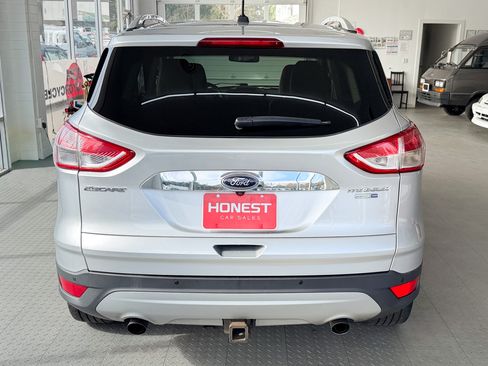 Used 2016 Ford Escape Titanium image 5