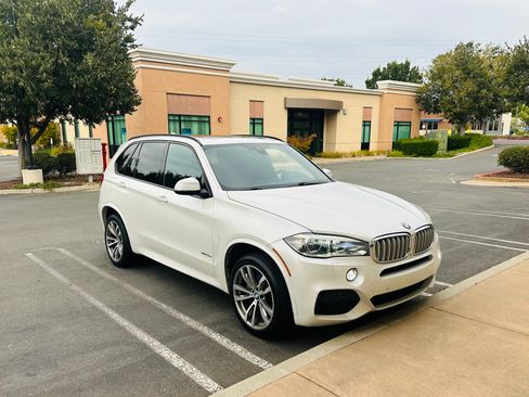 Used 2016 BMW X5 xDrive50i AWD/4WD image 1