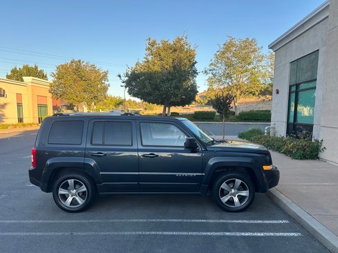Used 2016 Jeep Patriot FWD Limited image 5