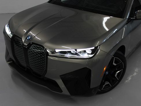 Used 2024 BMW iX M60 image 5