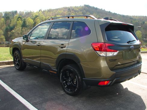 Used 2025 Subaru Forester Wilderness image 14
