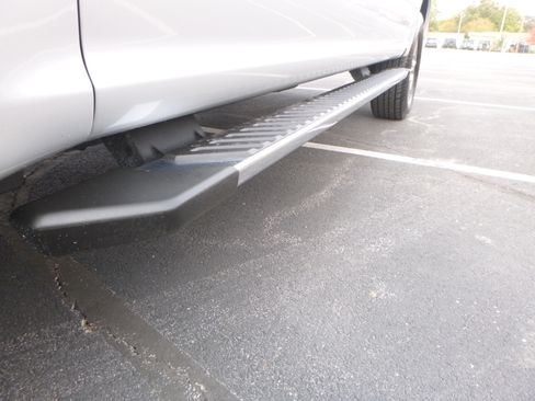 Used 2019 Ford F150 XLT image 14