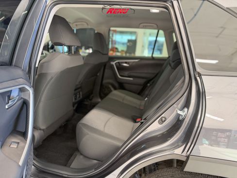 Used 2025 Toyota RAV4 XLE image 15