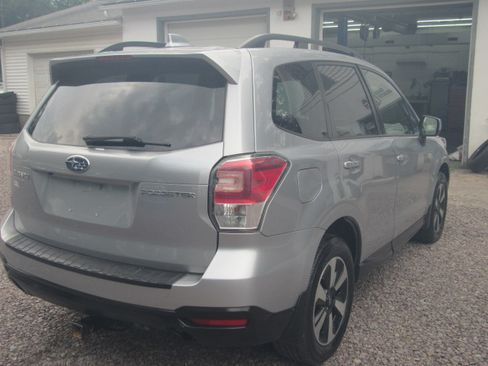 Used 2018 Subaru Forester 2.5i Premium image 13