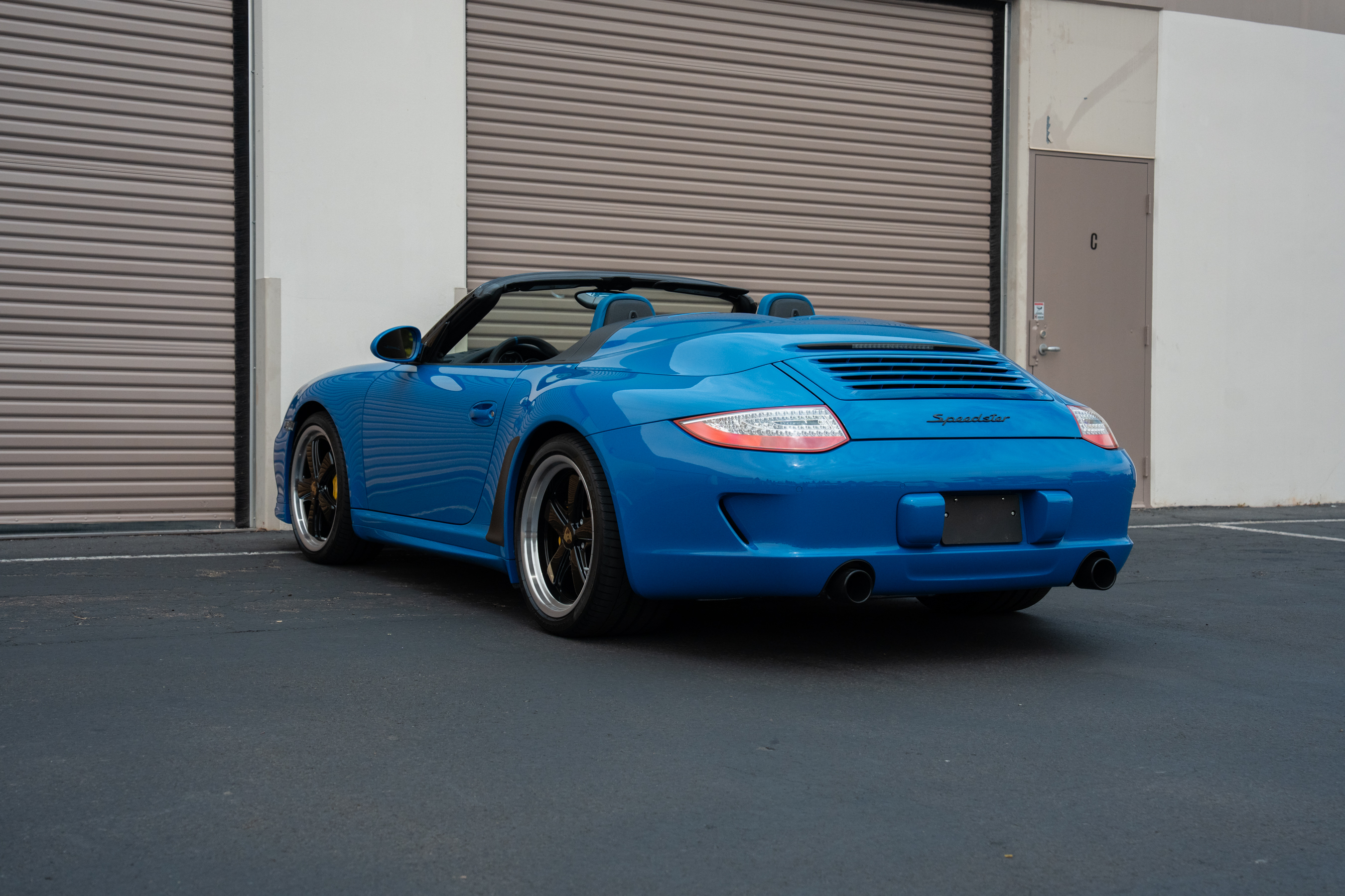 Used 2011 Porsche 911 Speedster RWD image 26