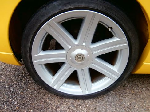 Used 2005 Chrysler Crossfire Limited image 20