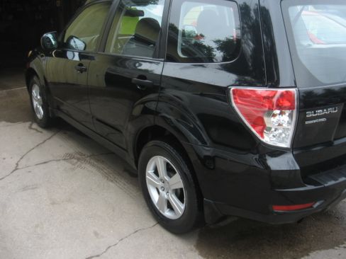 Used 2012 Subaru Forester 2.5X AWD/4WD image 6