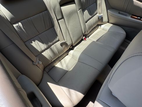 Used 1999 Lexus ES 300 FWD image 7
