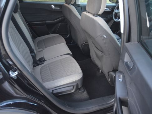 Used 2021 Ford Escape SE image 11