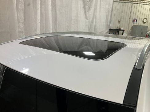 Used 2020 Buick Enclave Avenir image 7