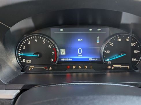 Used 2023 Ford Explorer 4WD XLT image 11