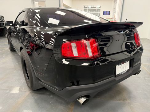 Used 2012 Ford Mustang GT image 7
