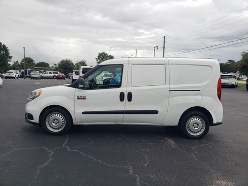 Used 2022 RAM ProMaster City Tradesman SLT image 4