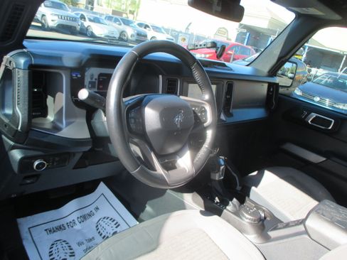 Used 2022 Ford Bronco Outer Banks AWD/4WD image 6