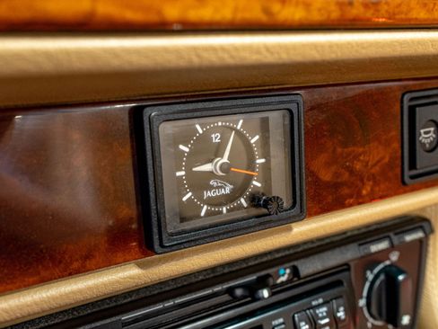 Used 1995 Jaguar XJS 4.0 Convertible image 24