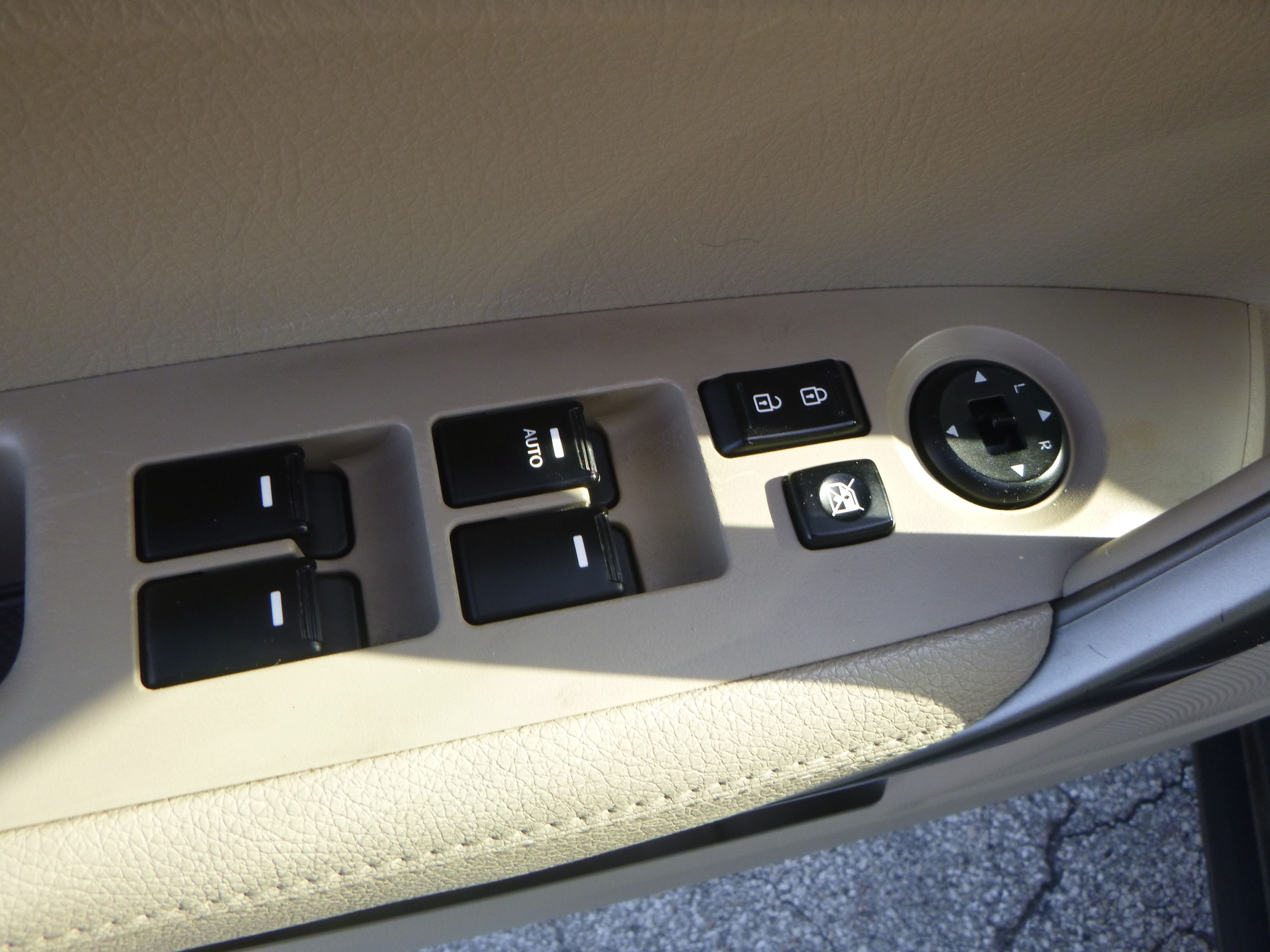 Used 2014 Kia Sorento FWD LX image 12