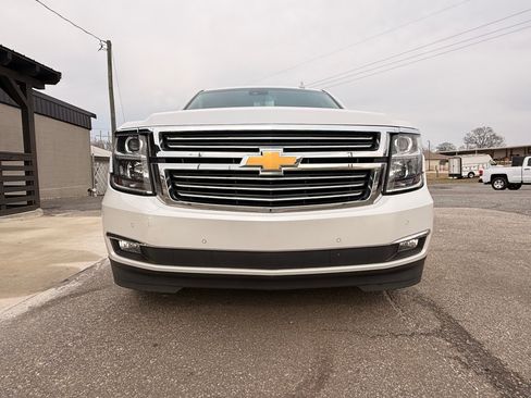 Used 2016 Chevrolet Suburban LTZ image 10