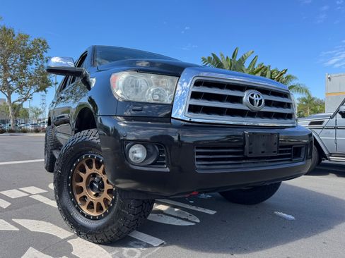 Used 2012 Toyota Sequoia Platinum image 11