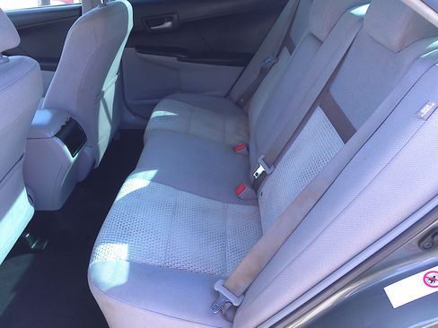 Used 2012 Toyota Camry LE image 8