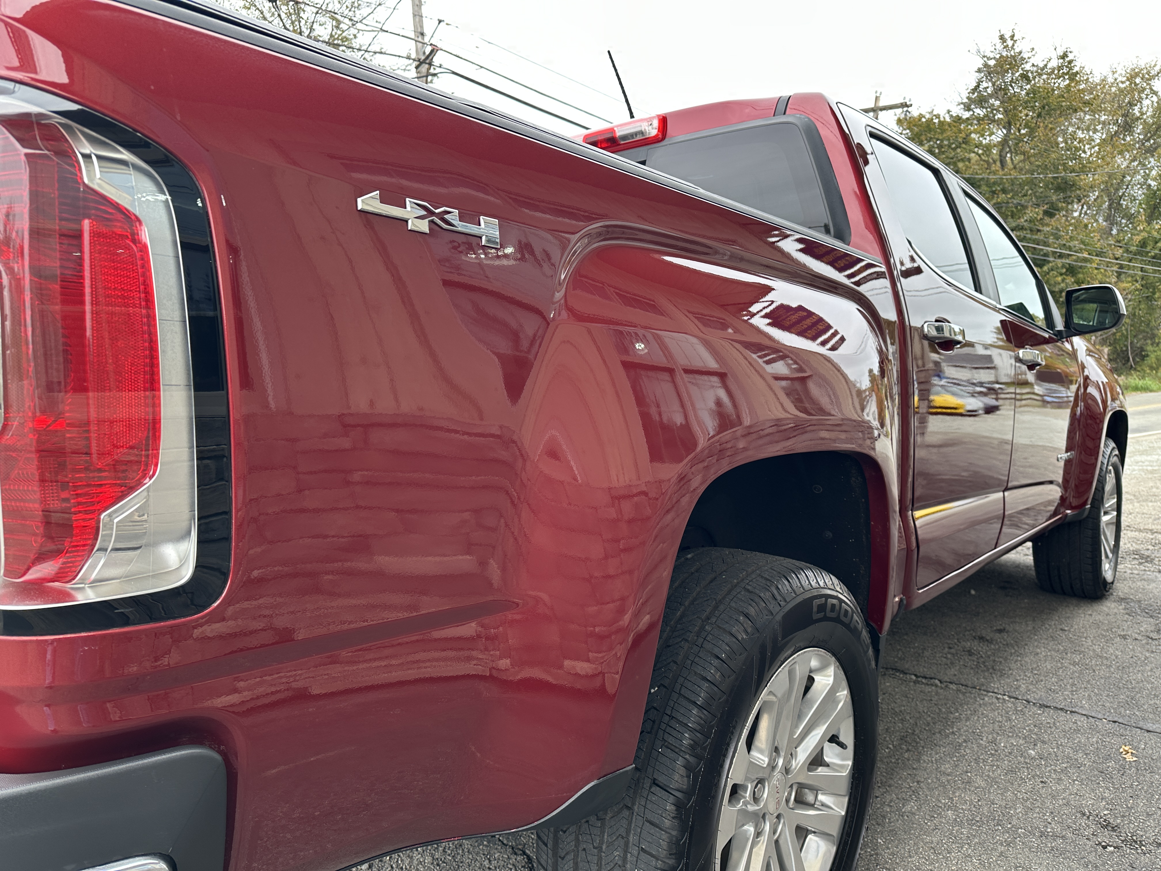 Used 2020 GMC Canyon 4x4 Crew Cab SLT image 5