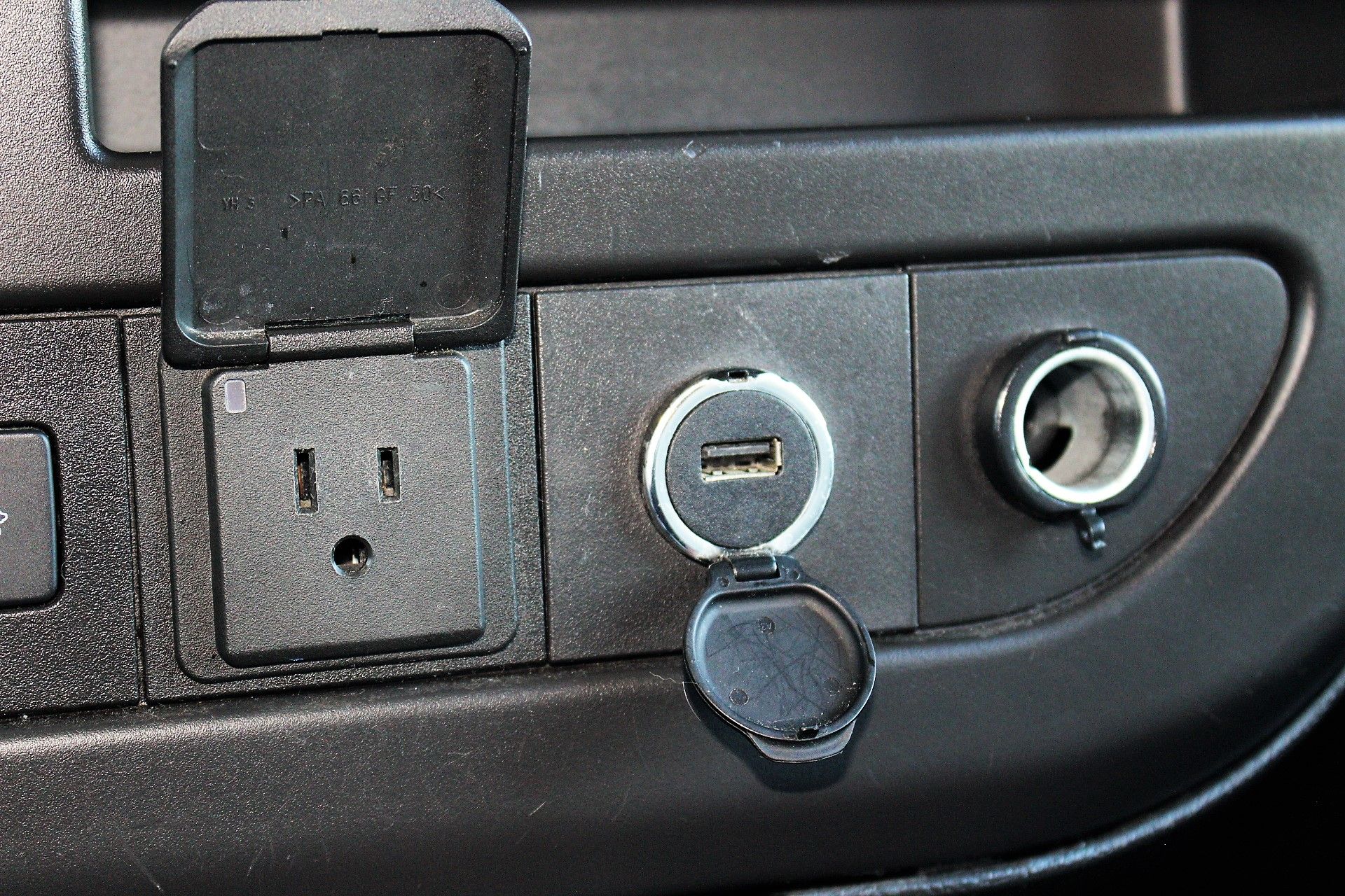 Used 2019 Chevrolet Express 3500 LT RWD image 34