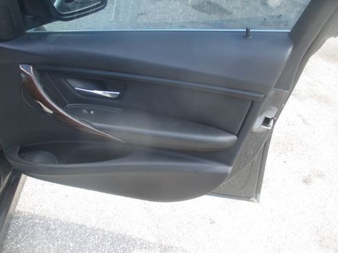 Used 2015 BMW 328i Sedan RWD image 12