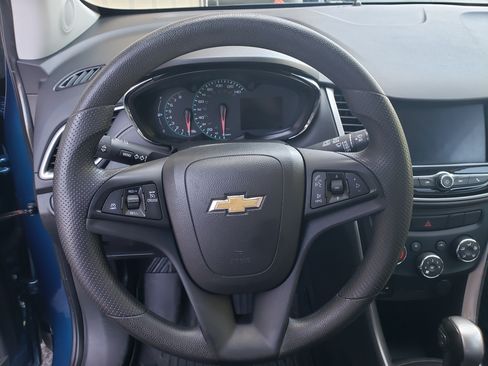 Used 2020 Chevrolet Trax LT image 15