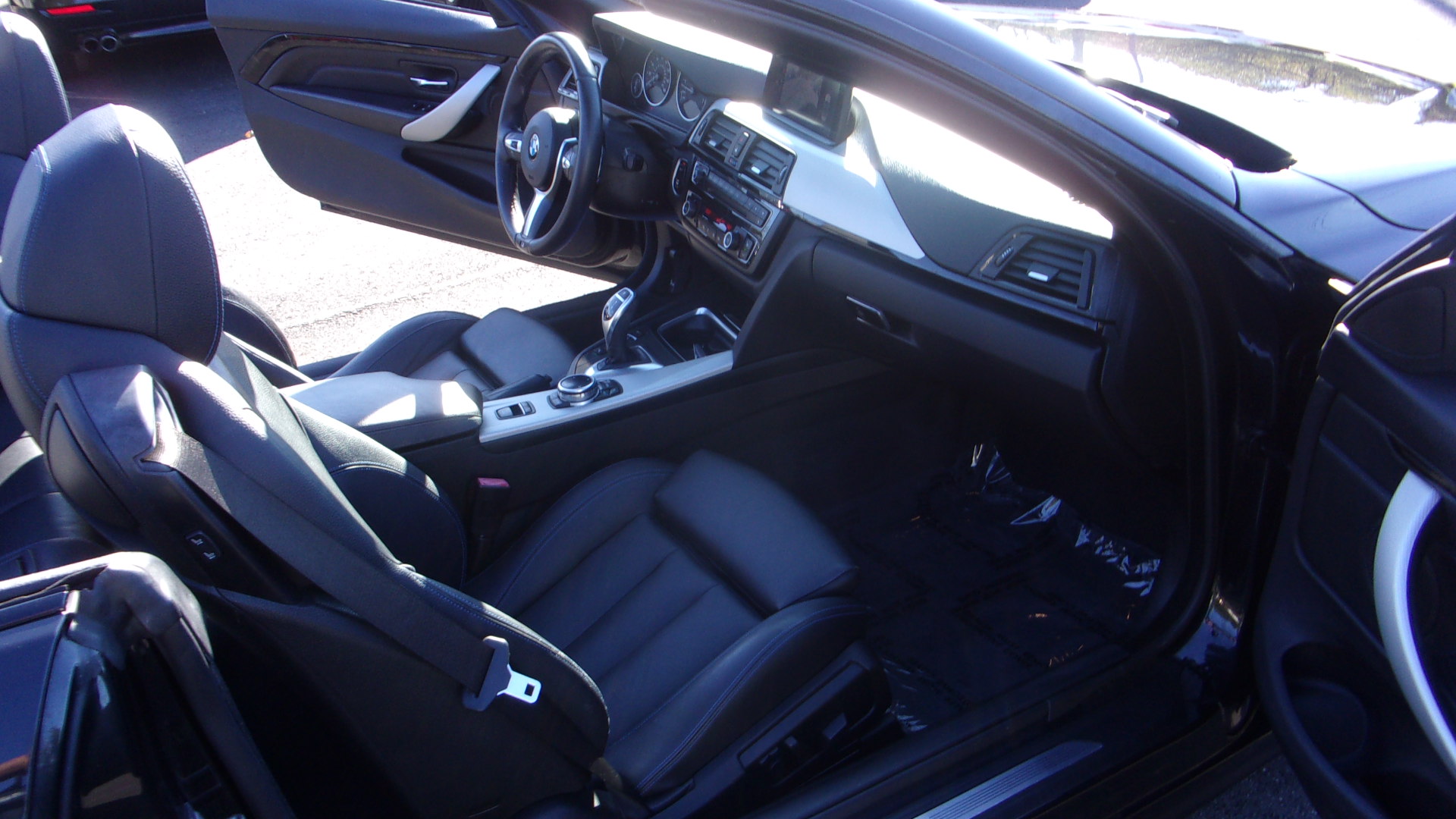 Used 2015 BMW 435i xDrive Convertible AWD/4WD image 21