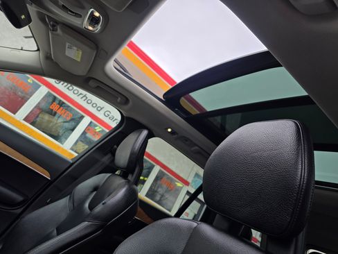 Used 2021 Volvo XC90 T6 Momentum image 15