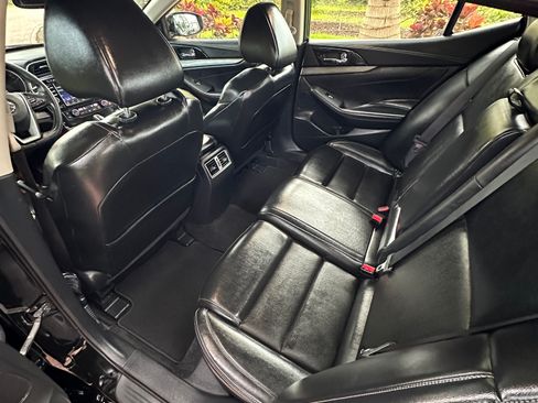 Used 2017 Nissan Maxima 3.5 SL image 6