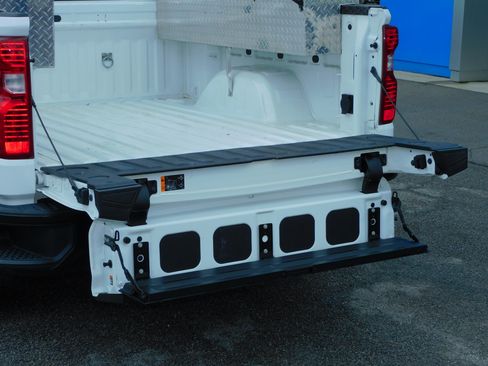 Used 2023 Chevrolet Silverado 1500 W/T image 11