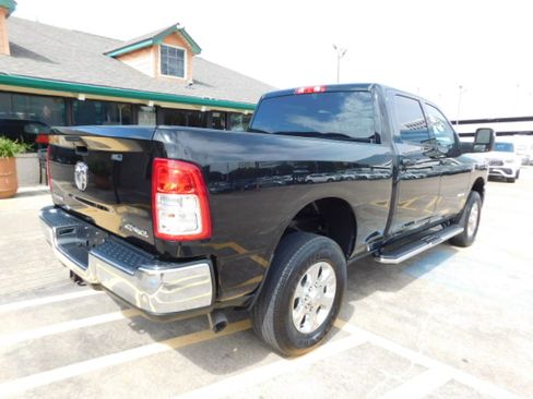 Used 2024 RAM 2500 4x4 Crew Cab Big Horn image 7