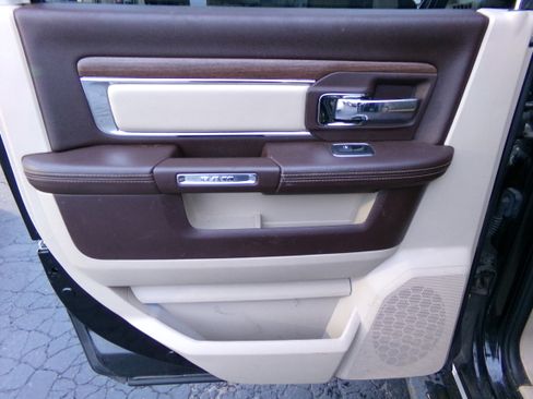 Used 2016 RAM 1500 Laramie image 15