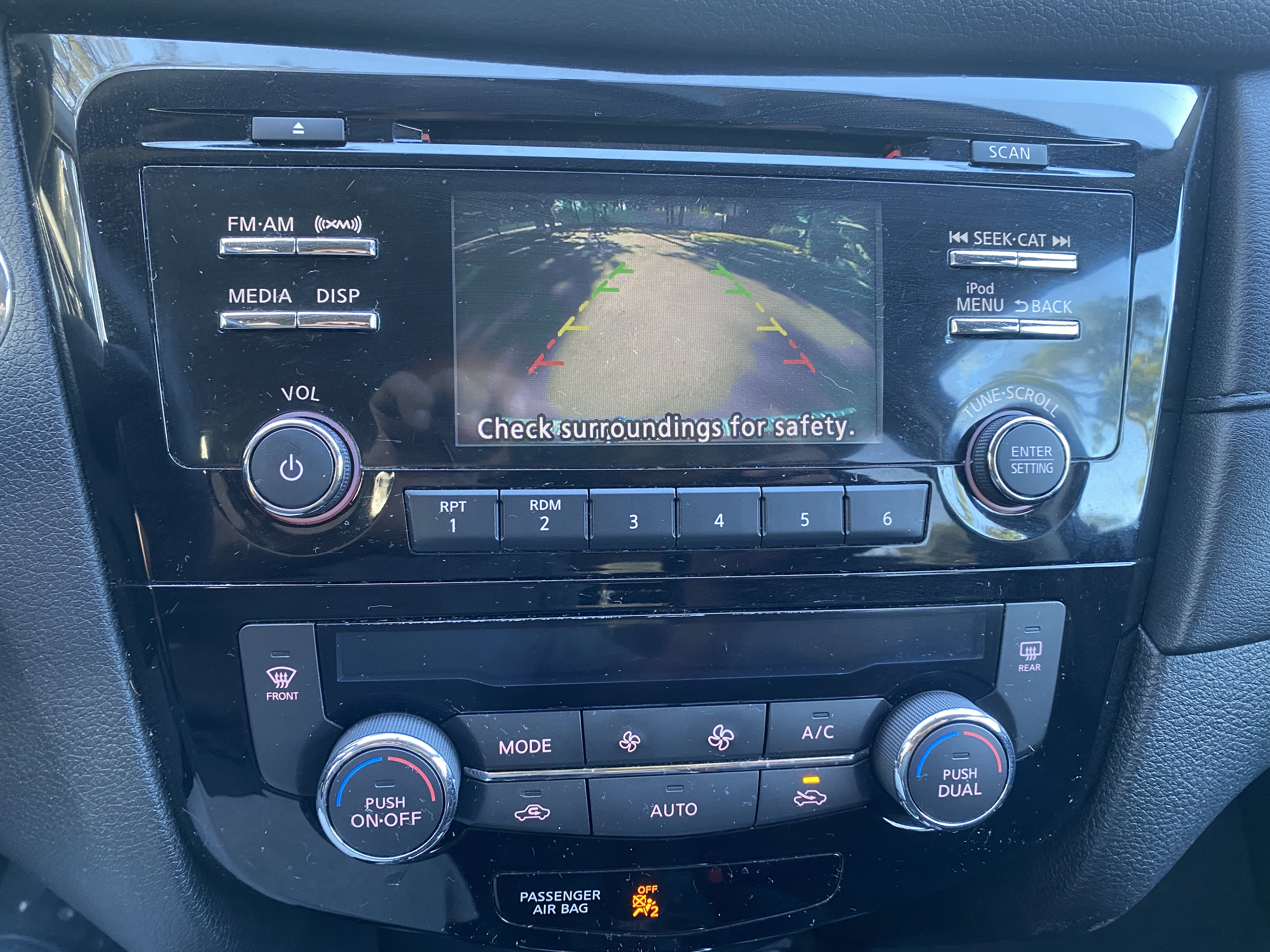 Used 2017 Nissan Rogue FWD image 21