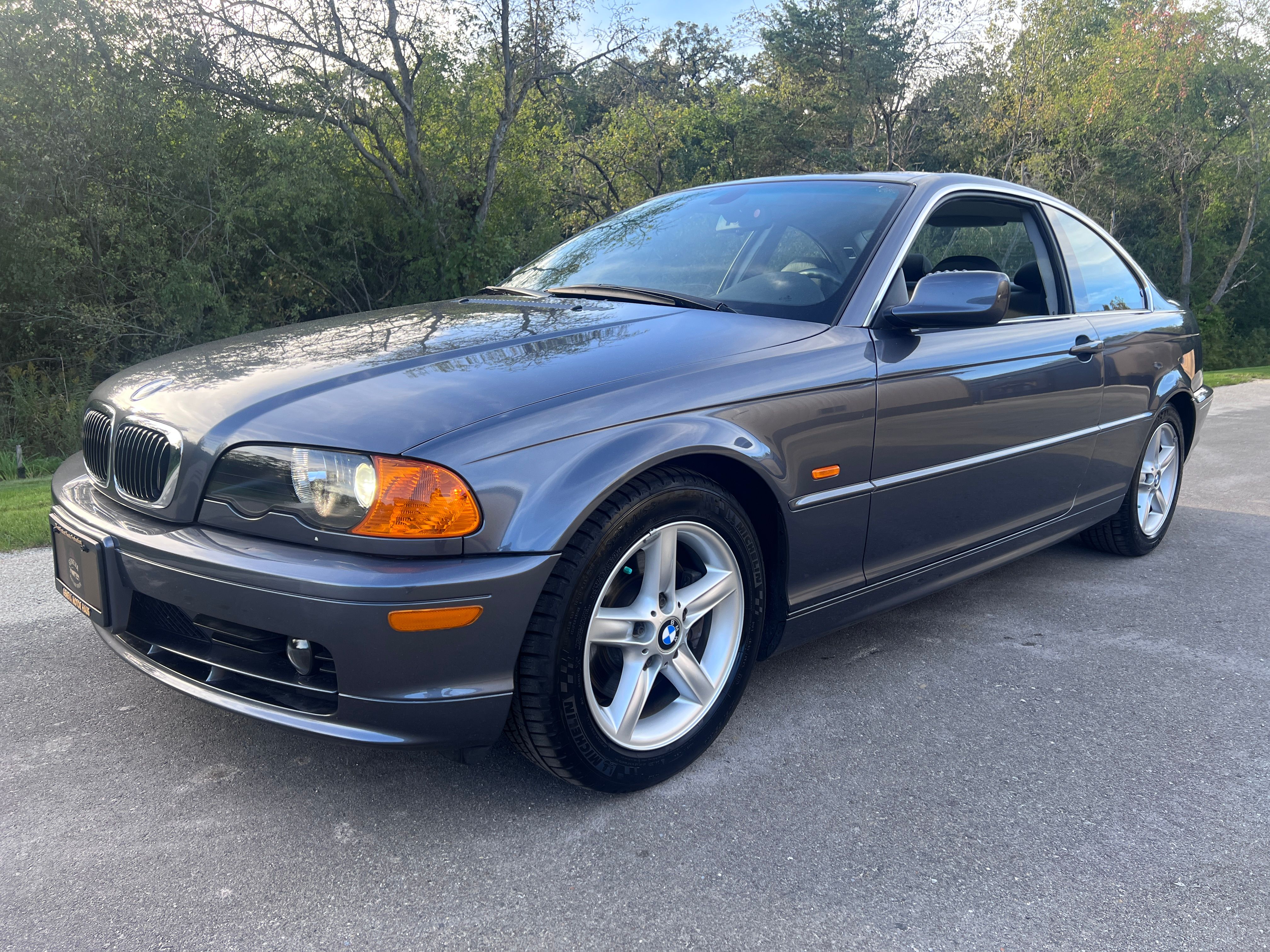 Used 2003 BMW 325Ci Coupe RWD image 1