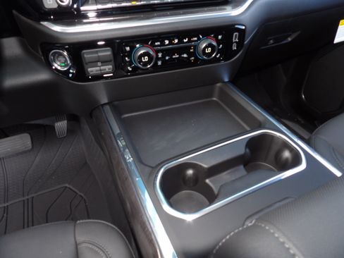 New 2026 Chevrolet Silverado 3500 LTZ image 24