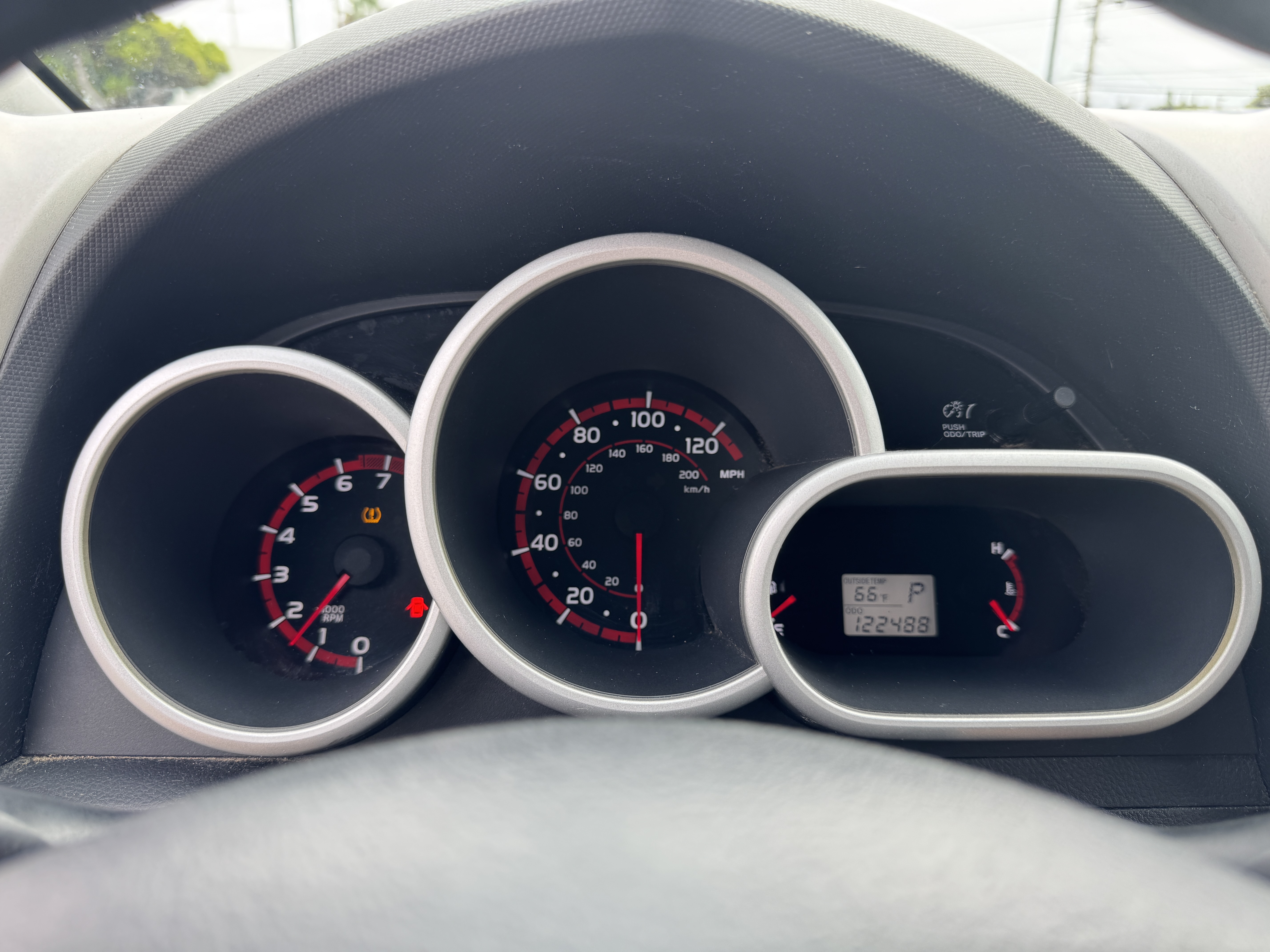 Used 2009 Pontiac Vibe UNAVAIL FWD image 25