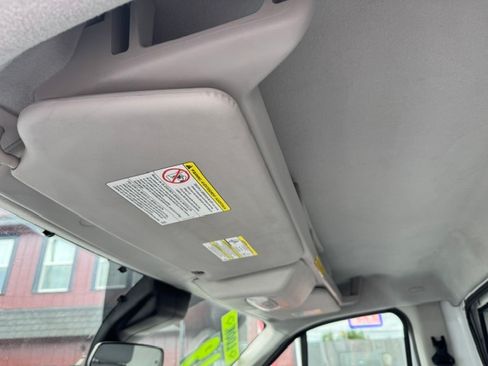 Used 2019 Ford Transit 350 138 DRW RWD image 18