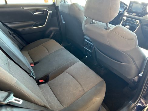Used 2019 Toyota RAV4 XLE image 14