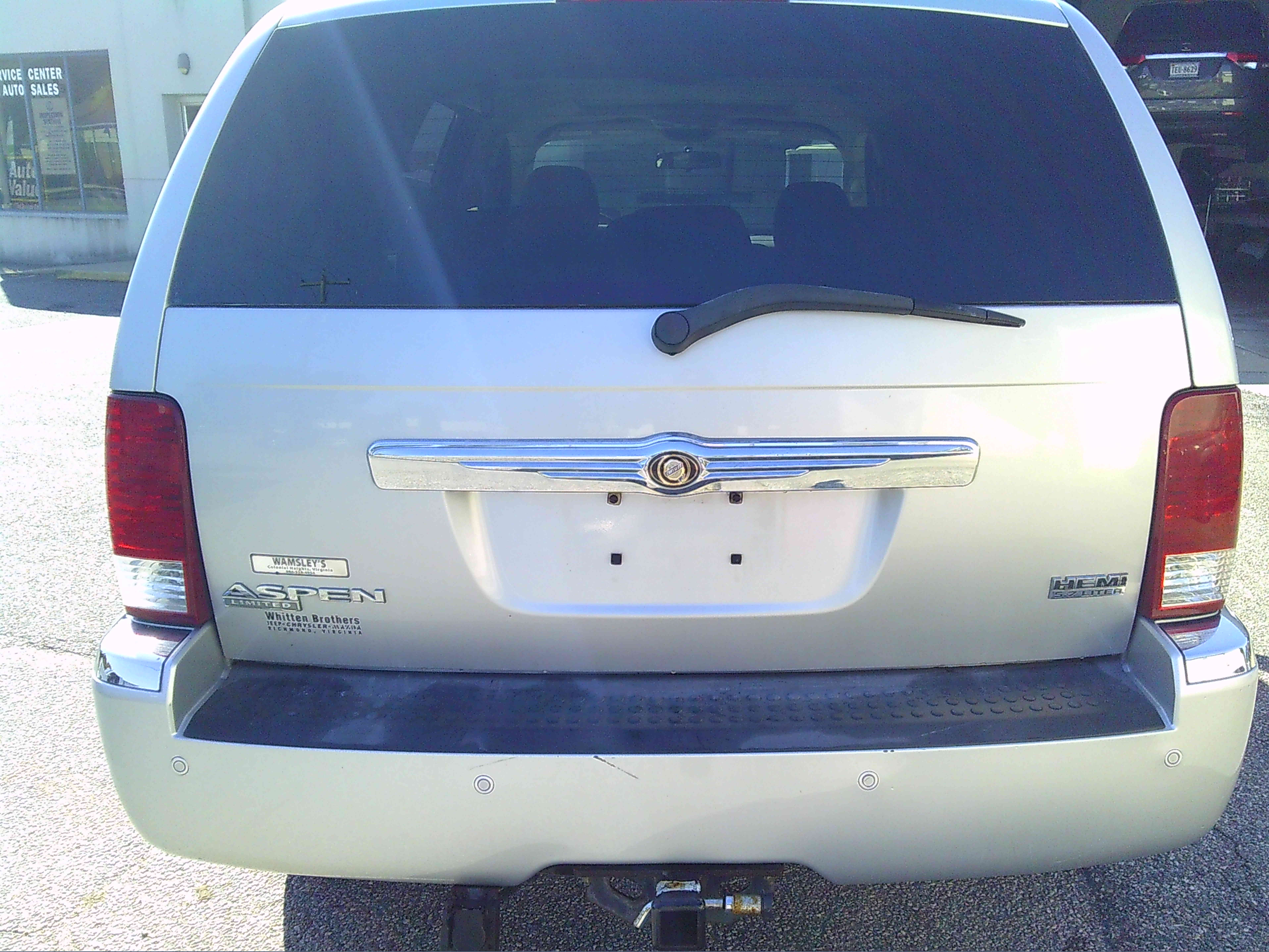 Used 2008 Chrysler Aspen AWD Limited image 4