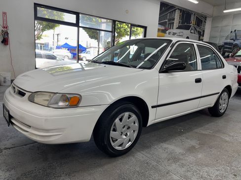Used 1999 Toyota Corolla VE image 1