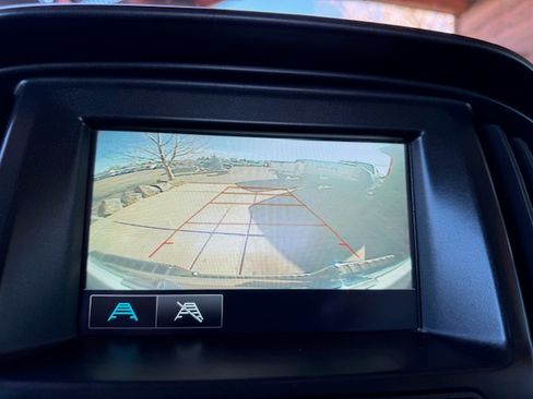 Used 2018 Chevrolet Colorado W/T image 13