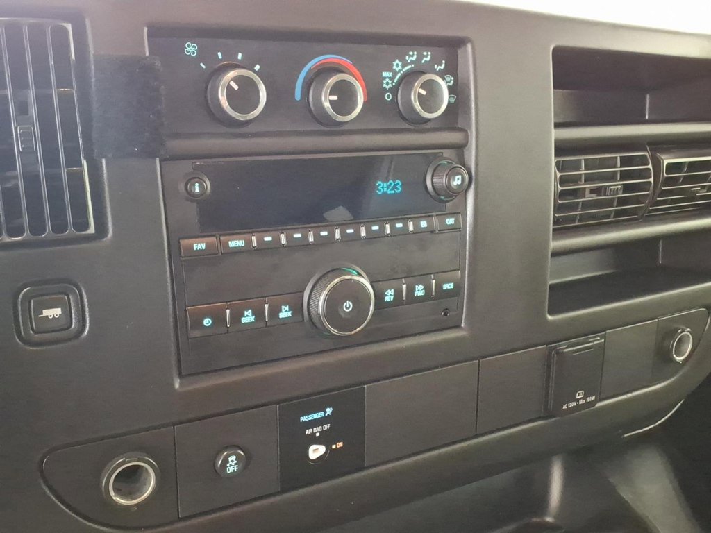 Used 2017 Chevrolet Express 3500 LS RWD image 12