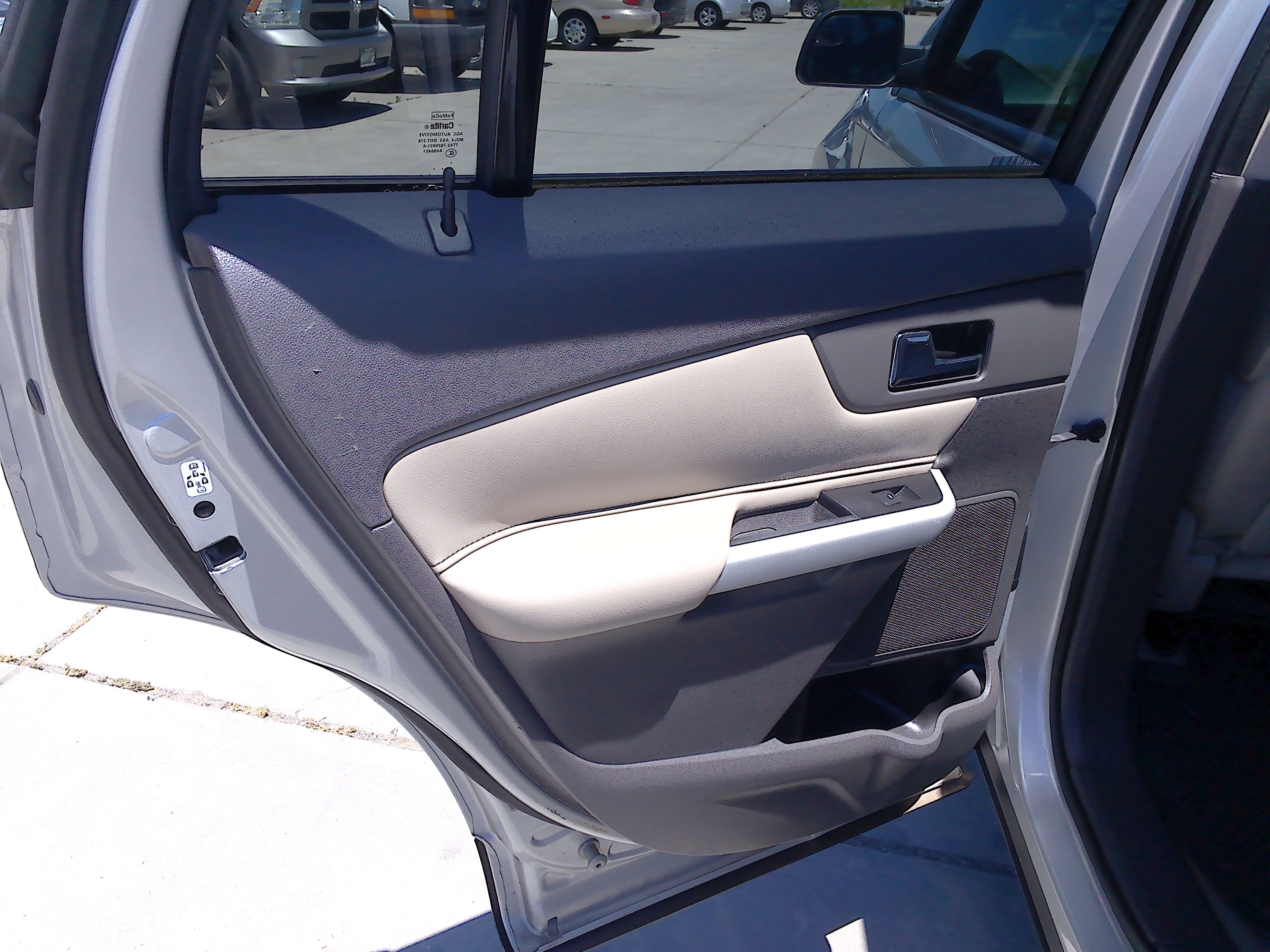 Used 2012 Ford Edge SE FWD image 10