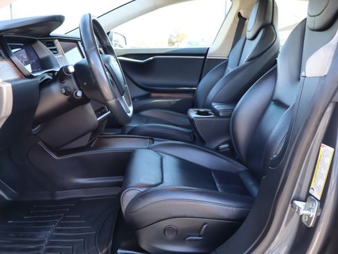 Used 2018 Tesla Model S 100D image 11