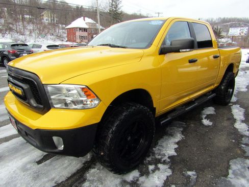 Used 2019 RAM 1500 Classic Big Horn image 4