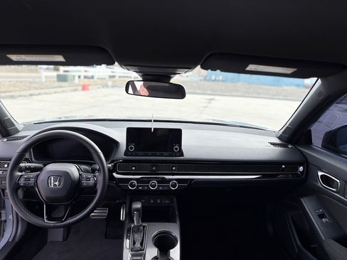 Used 2025 Honda Civic Sport image 14